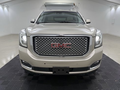 Used 2016 GMC Yukon XL Denali w/ Open Road Package image 2