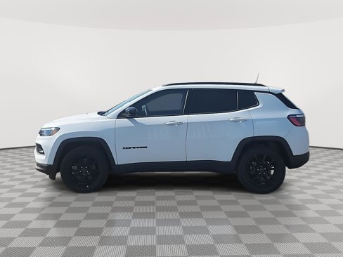 New 2025 Jeep Compass Latitude w/ Altitude Special Edition image 2