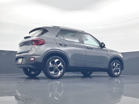 Certified 2021 Hyundai Venue SEL w/ Premium Package image 25