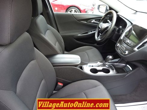 Used 2020 Chevrolet Malibu LT image 29