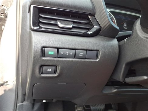Used 2024 Nissan Sentra SV image 18