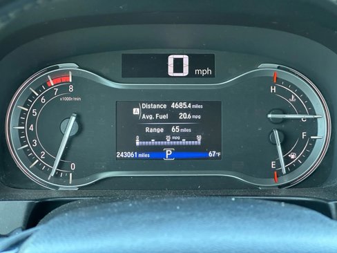 Used 2017 Honda Pilot Touring image 39