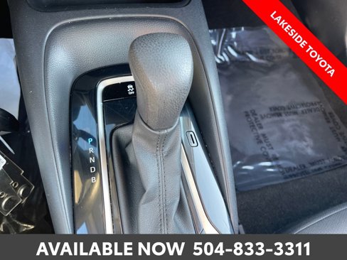 Used 2023 Toyota Corolla LE image 32