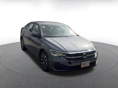 Used 2024 Volkswagen Jetta S image 3