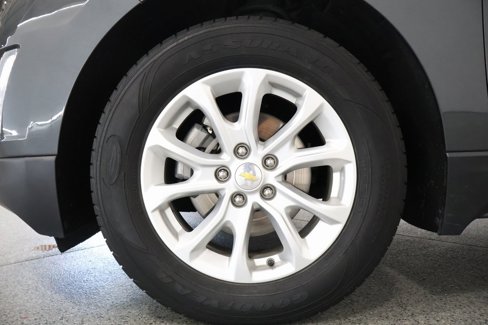 Used 2018 Chevrolet Equinox LT w/ Sun & Infotainment Package image 5
