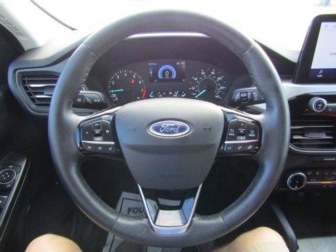 Used 2022 Ford Escape SEL image 20