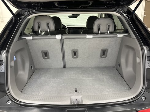 Used 2023 Chevrolet Bolt EUV Premier w/ Sun & Sound Package image 23