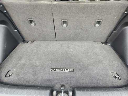 Used 2024 Hyundai Venue SEL image 32