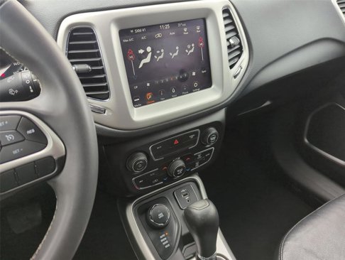 Used 2021 Jeep Compass Latitude image 26