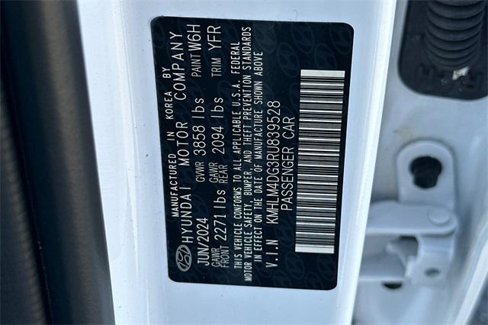Used 2024 Hyundai Elantra SEL image 30