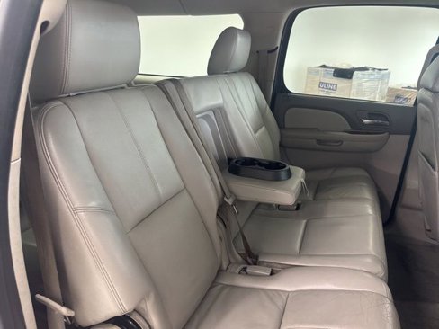 Used 2013 Chevrolet Suburban LT w/ Texas Edition image 33