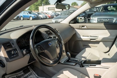 Used 2010 Volvo V50 2.4i image 6