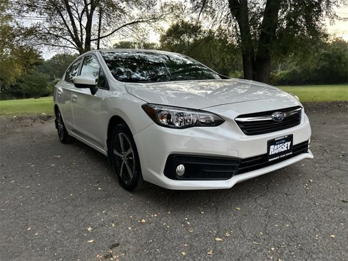Certified 2022 Subaru Impreza 2.0i Premium image 2