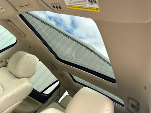 Used 2019 Lincoln MKT AWD image 33