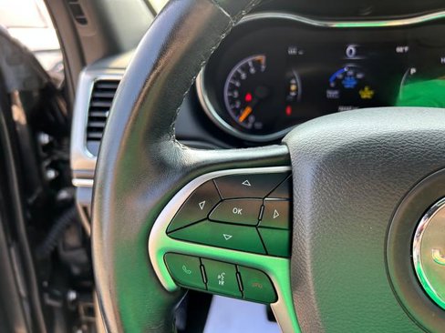 Certified 2022 Jeep Grand Cherokee Limited image 16