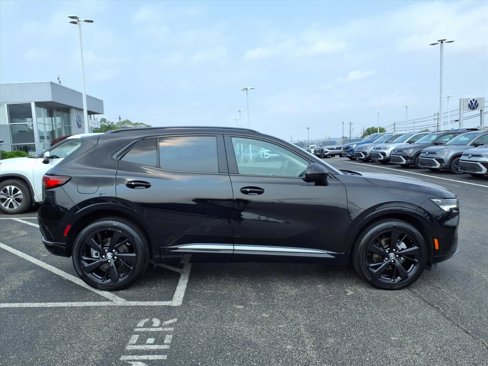 Used 2022 Buick Envision Essence w/ Technology Package II image 8