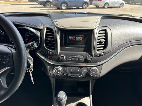 Used 2017 Chevrolet Impala LS image 22