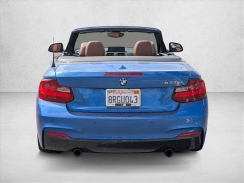 Used 2015 BMW M235i Convertible image 6