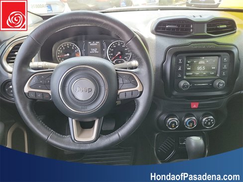 Used 2017 Jeep Renegade Latitude image 10