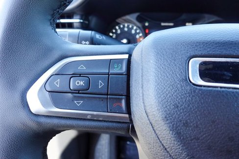 Used 2023 Jeep Compass Limited image 14