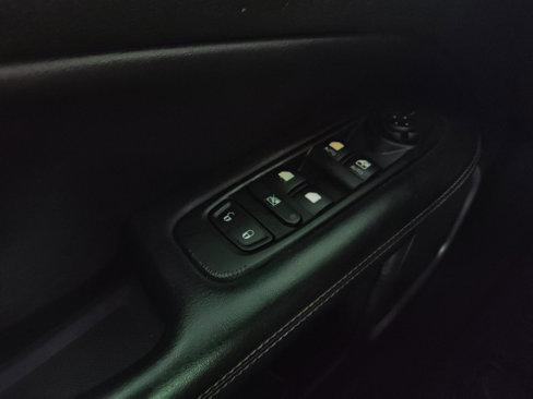 Used 2018 Jeep Compass Sport w/ Tech Group image 27