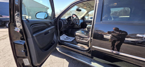 Used 2013 GMC Yukon XL Denali image 7