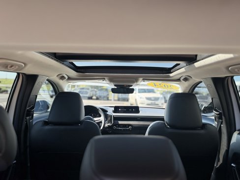 Used 2024 MAZDA CX-50 AWD 2.5 S w/ Premium Plus Pkg image 7