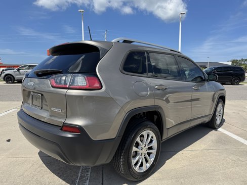 Used 2020 Jeep Cherokee Latitude image 4