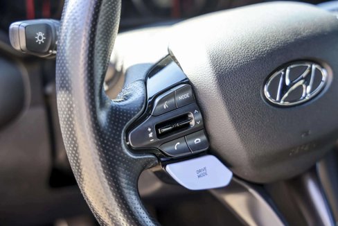 Used 2020 Hyundai Veloster N w/ Performance Package image 18