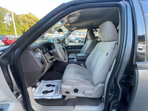 Used 2014 Ford Expedition XL image 9