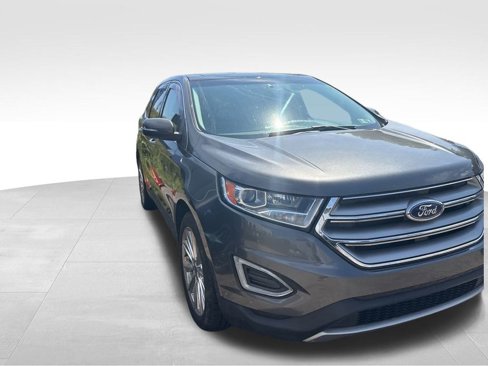 Used 2018 Ford Edge Titanium w/ Equipment Group 301A image 10