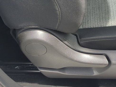 Used 2023 Nissan Rogue SV image 45