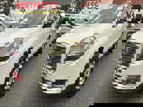 Used 2015 GMC Acadia SLE image 4