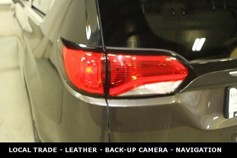 Used 2017 Chrysler Pacifica Limited image 33
