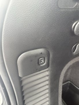 Used 2018 Jeep Grand Cherokee Altitude image 10