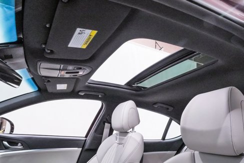 Certified 2025 Genesis G70 2.5T w/ Sport Prestige Package image 10