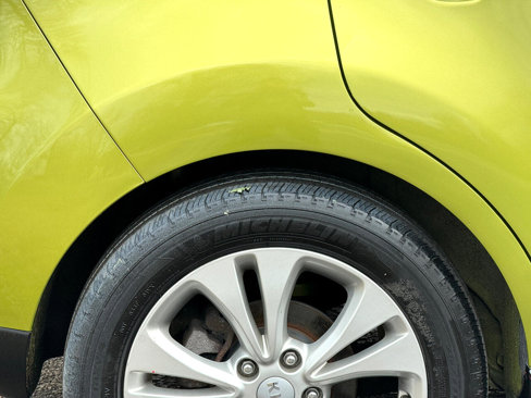Used 2015 Kia Soul + image 24