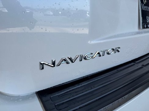 Used 2016 Lincoln Navigator Reserve image 33