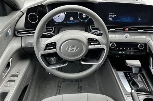 Certified 2024 Hyundai Elantra SEL image 15