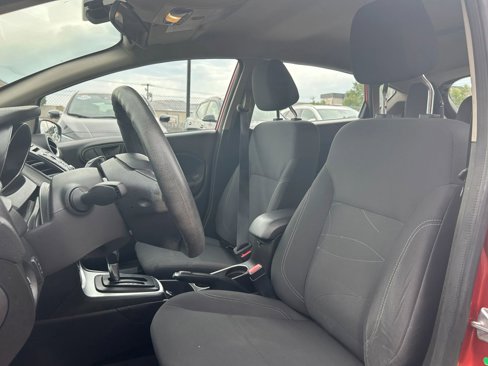 Used 2019 Ford Fiesta SE w/ Cold Weather Package image 8