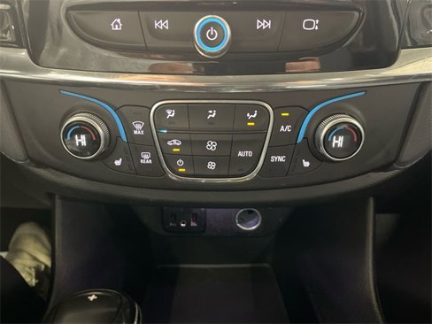 Used 2018 Chevrolet Traverse LT image 18