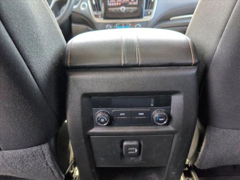 Used 2020 Chevrolet Traverse LS image 17