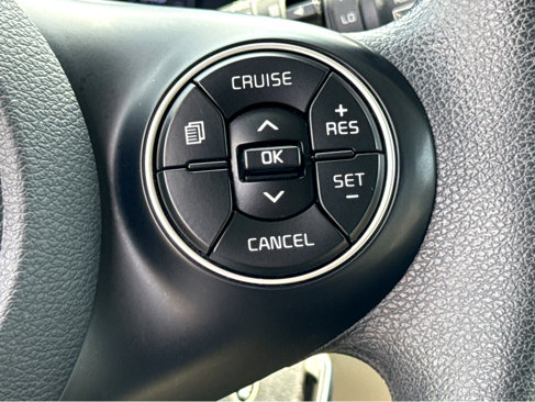 Used 2020 Kia Soul LX image 15