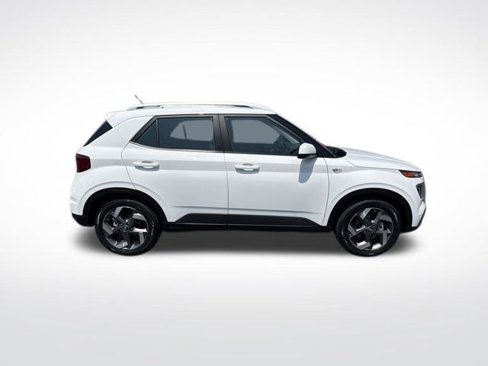 Certified 2023 Hyundai Venue SEL image 6