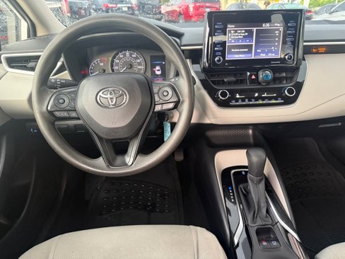 Used 2021 Toyota Corolla L image 10