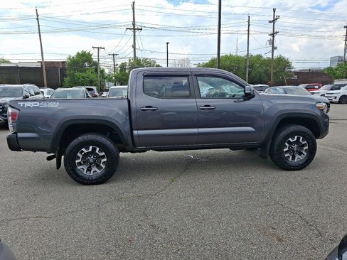 Used 2021 Toyota Tacoma TRD Off-Road image 7