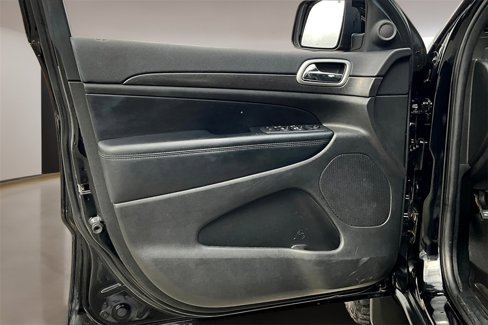 Used 2018 Jeep Grand Cherokee Laredo image 17