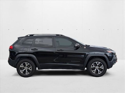 Used 2015 Jeep Cherokee Trailhawk w/ Comfort/Convenience Group image 4