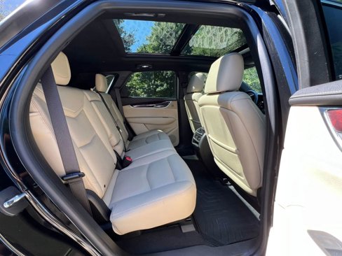 Used 2017 Cadillac XT5 Premium Luxury w/ Driver Assist Package image 14