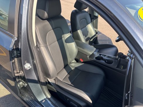 Used 2023 Honda Civic Touring image 14